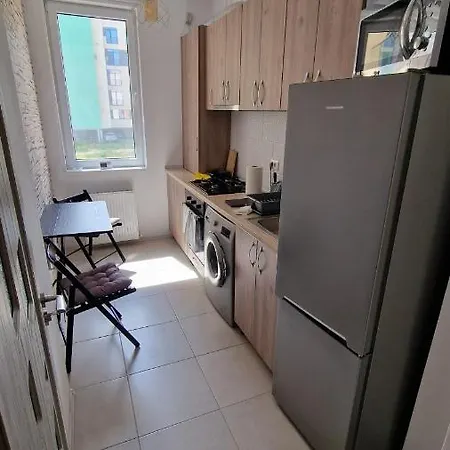 Lovely 1 Bedroom Flat With Free Parking Safirului Street * Constanta