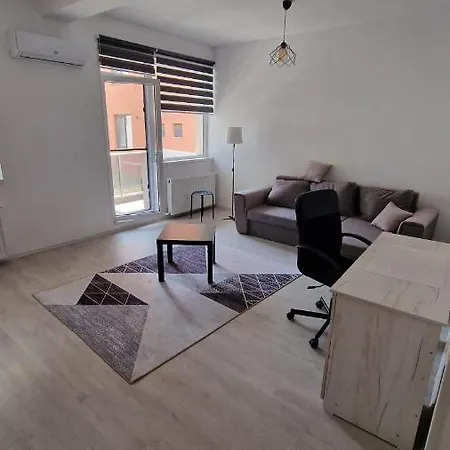 Apartment Lovely 1 Bedroom Flat With Free Parking Safirului Street Constanta
