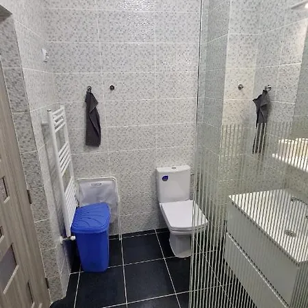 Lovely 1 Bedroom Flat With Free Parking Safirului Street Apartment