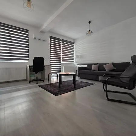 Apartment Lovely 1 Bedroom Flat With Free Parking Safirului Street Constanta